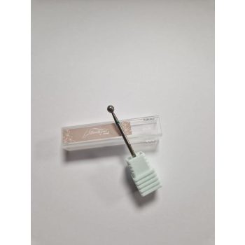 Közepes gömb gyémánt kemény